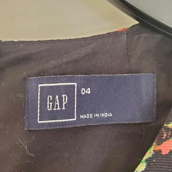 Gap Fit and Flare Dress - Picture 11 of 12